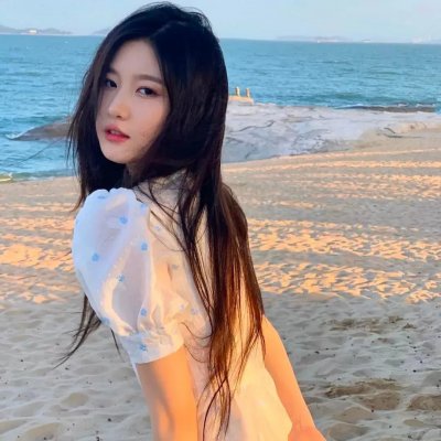 月亮中的亚马逊女人